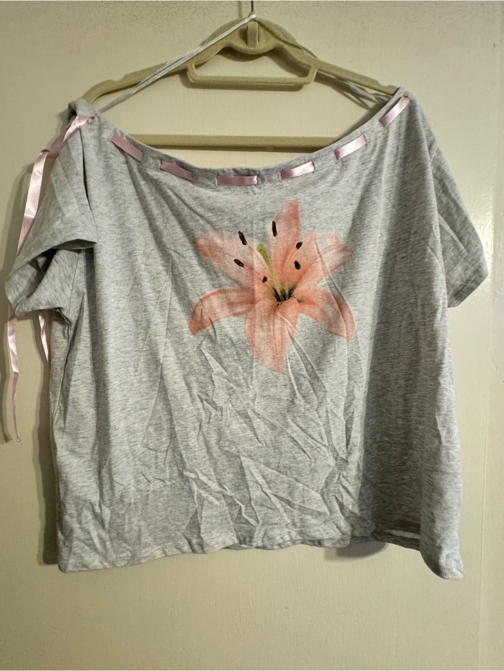 Gray Tee with Pink Lily and Ribbon Detail